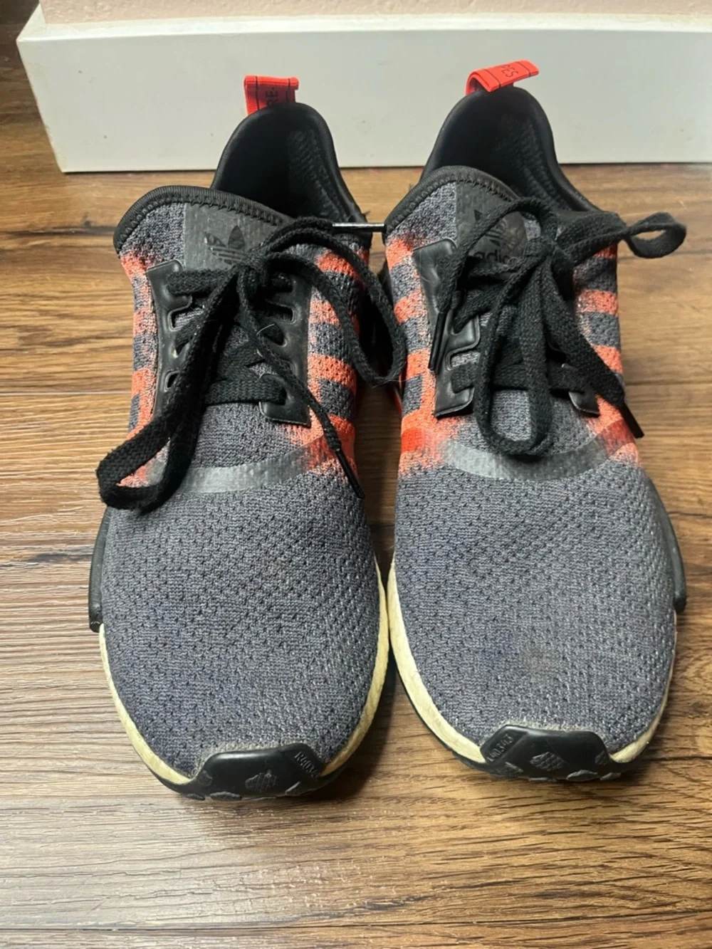 Adidas NMD R1 - Picture 2 of 11